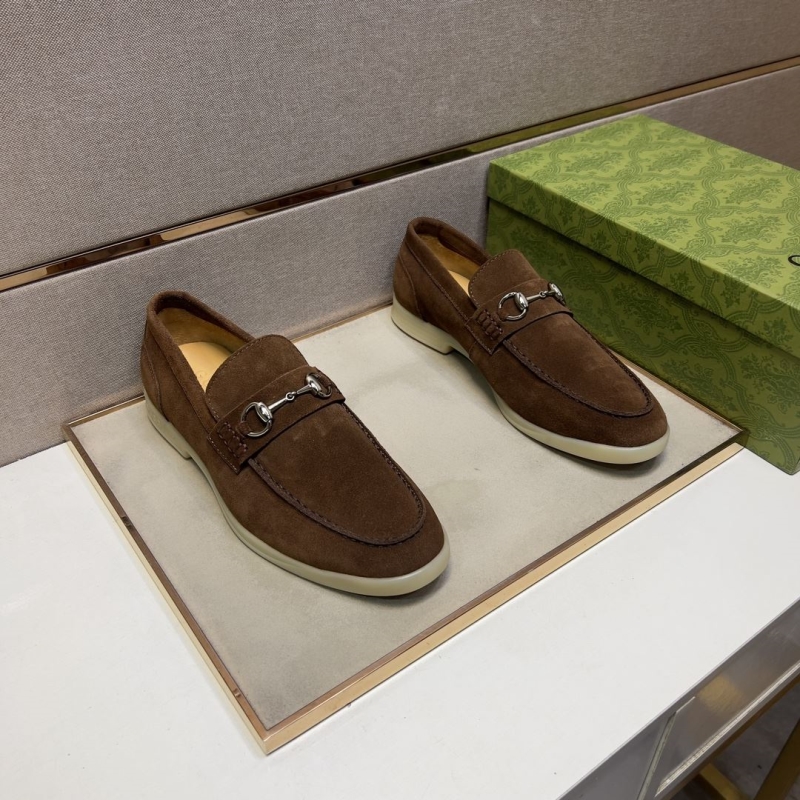 G*u*i leather shoes